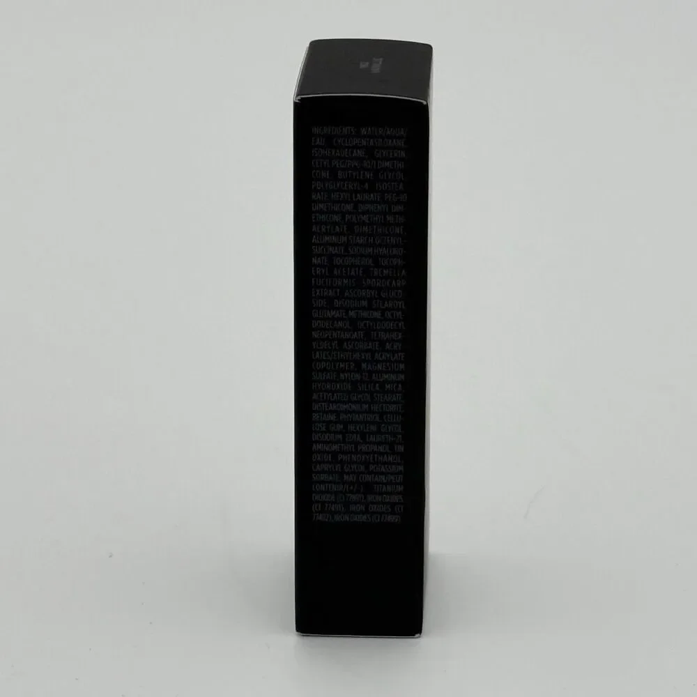 Laura Mercier Flawless Lumière Radiance-Perfecting Foundation in Shade Vanille 1